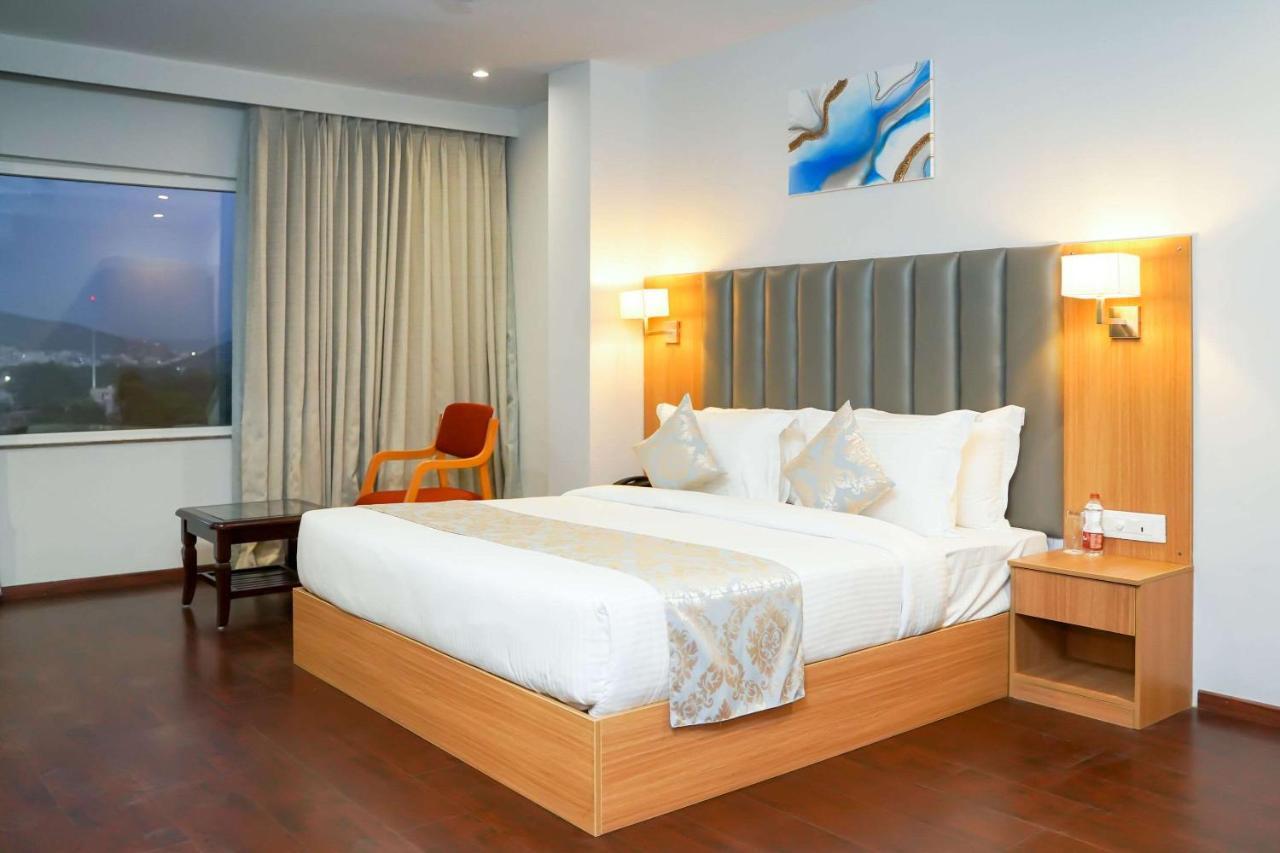 Comfort Inn Удайпур Экстерьер фото